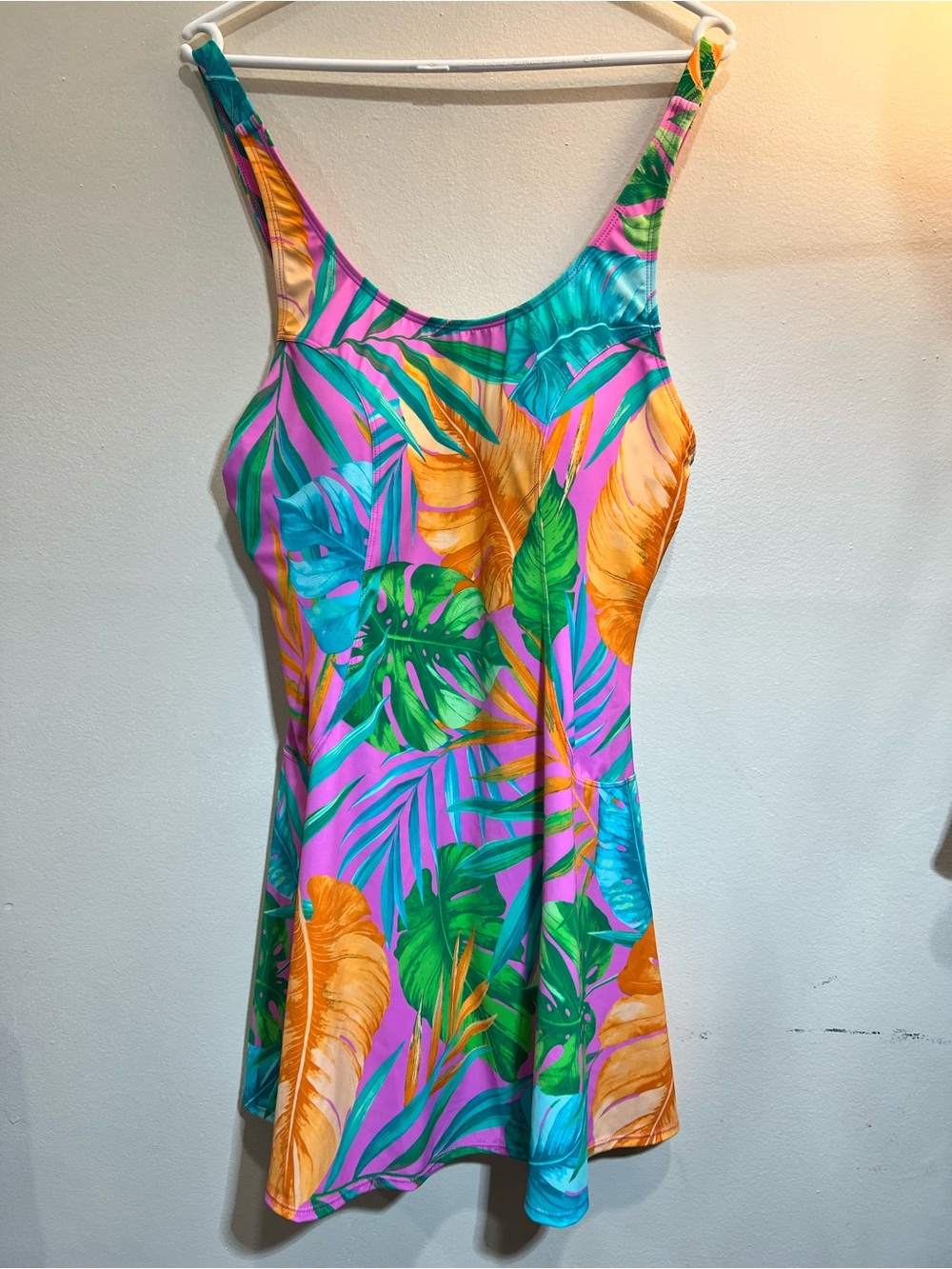 D&CO BEACH Women's Tropical Print Padded Swimsuit Size 14 NWOT